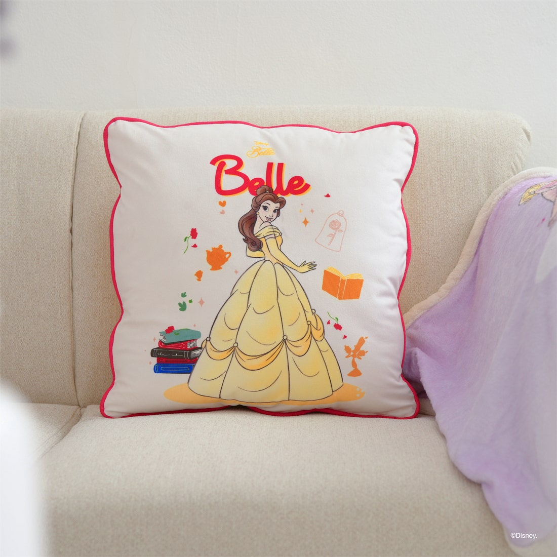 หมอนอิง DISNEY รุ่น PRINCESS COLLECTION ลาย BELLE-01